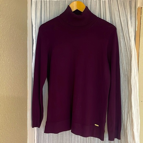 Calvin Klein Sweaters - Calvin Klein turtleneck sweater S